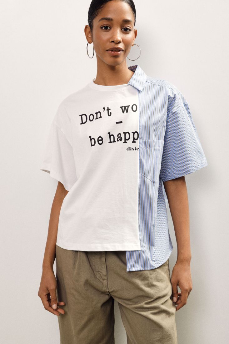 T-shirt asimmetrica con stampa e righe