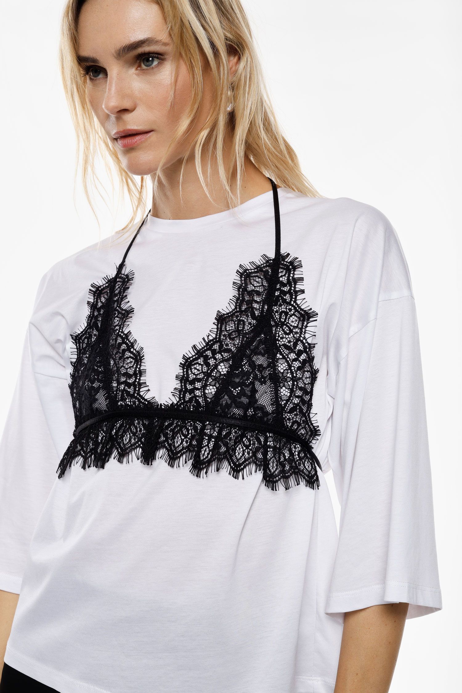 T-shirt over girocollo