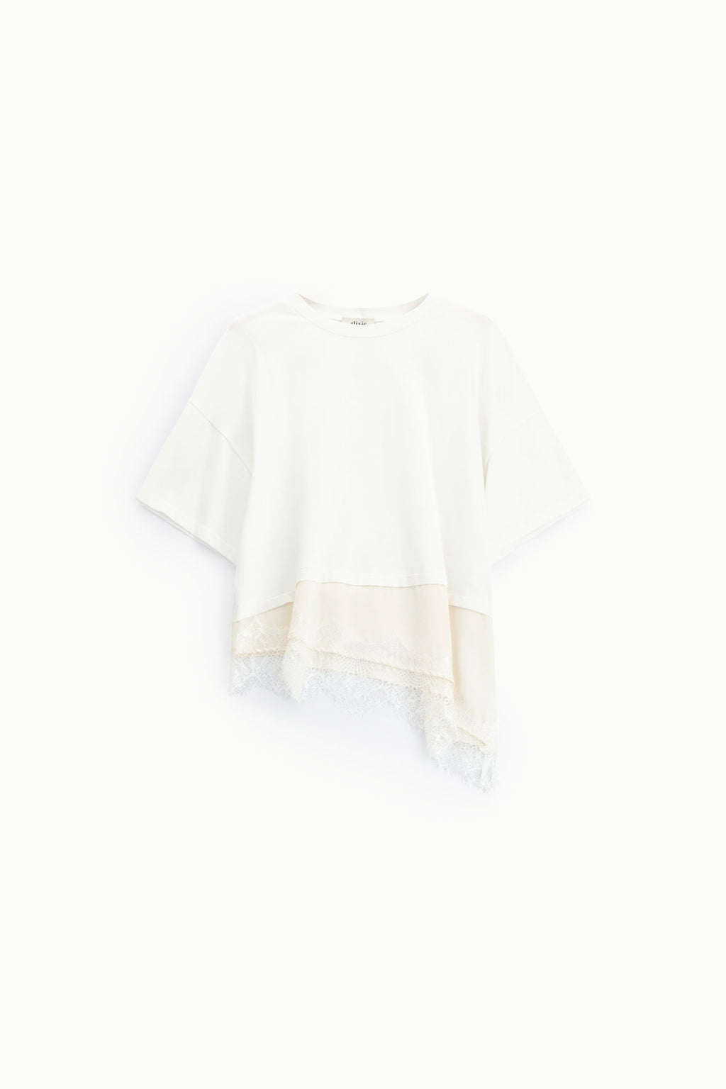 T-shirt con bordo in pizzo asimmetrico