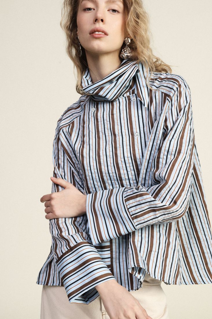 Camicia a righe con colletto classico e tasca