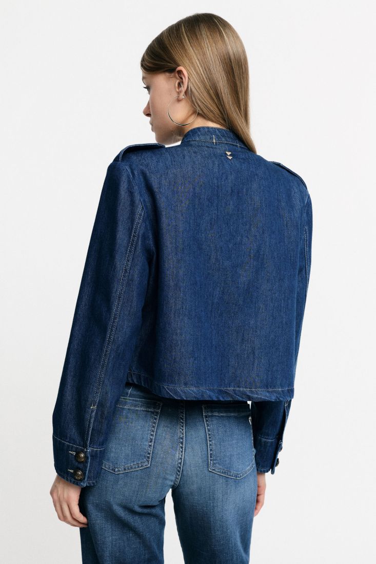 Giacca in denim corta con bottoni decorativi