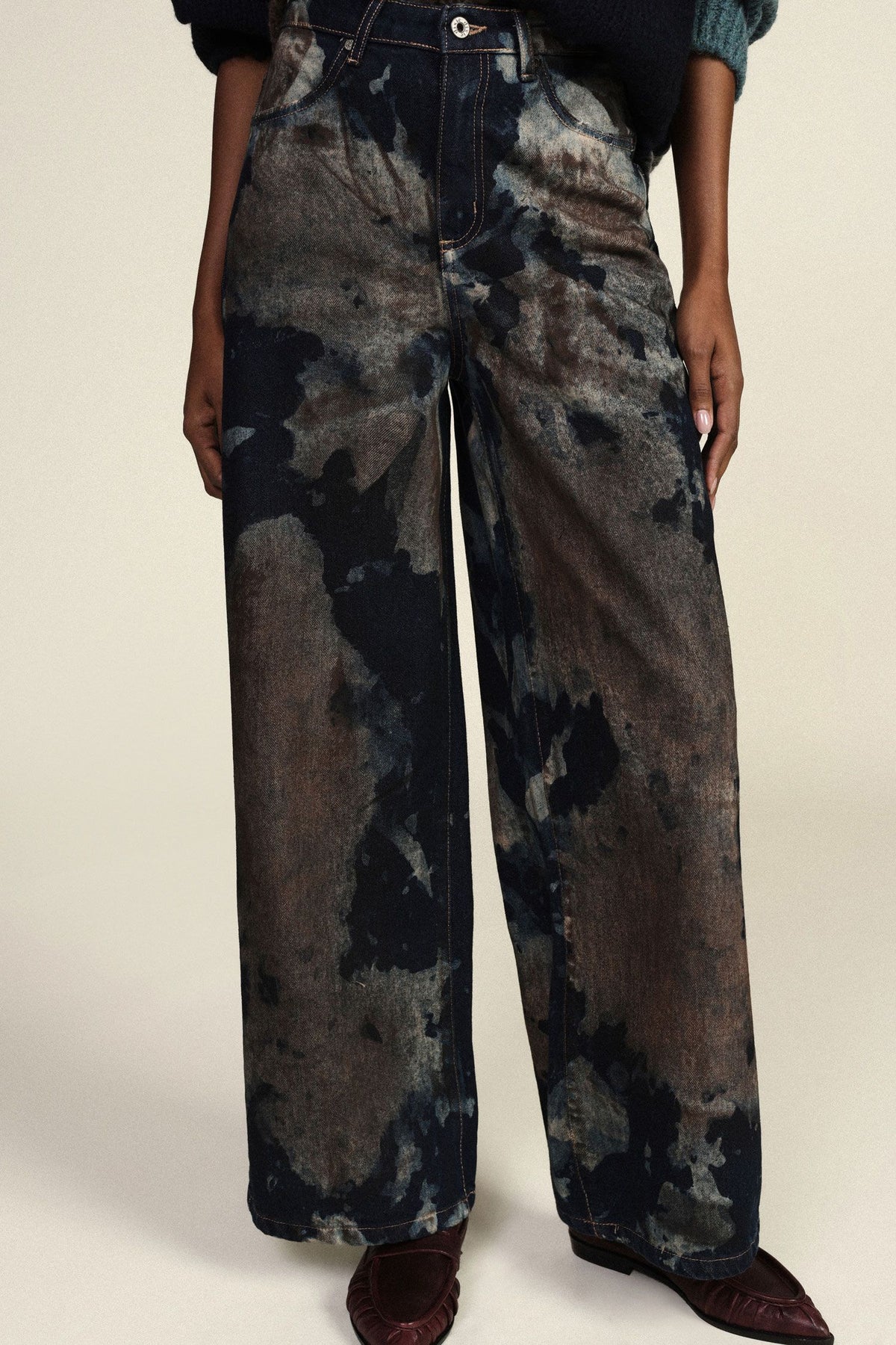 Jeans ampi vita alta stampa effetto pittura