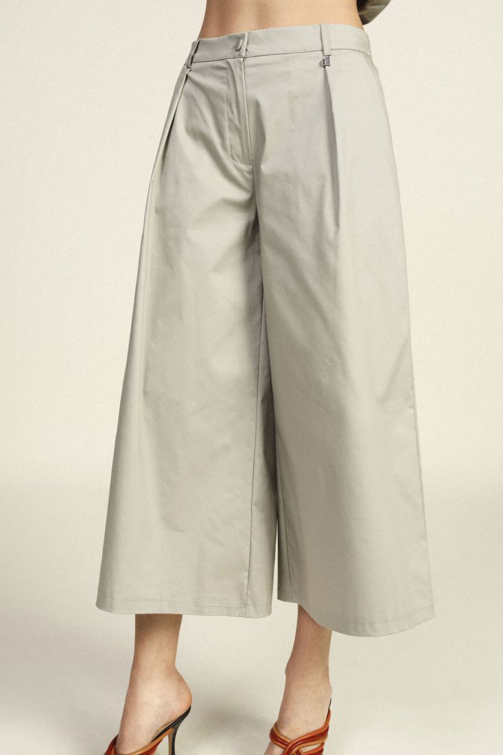 Pantaloni palazzo ampi con vita alta e pieghe