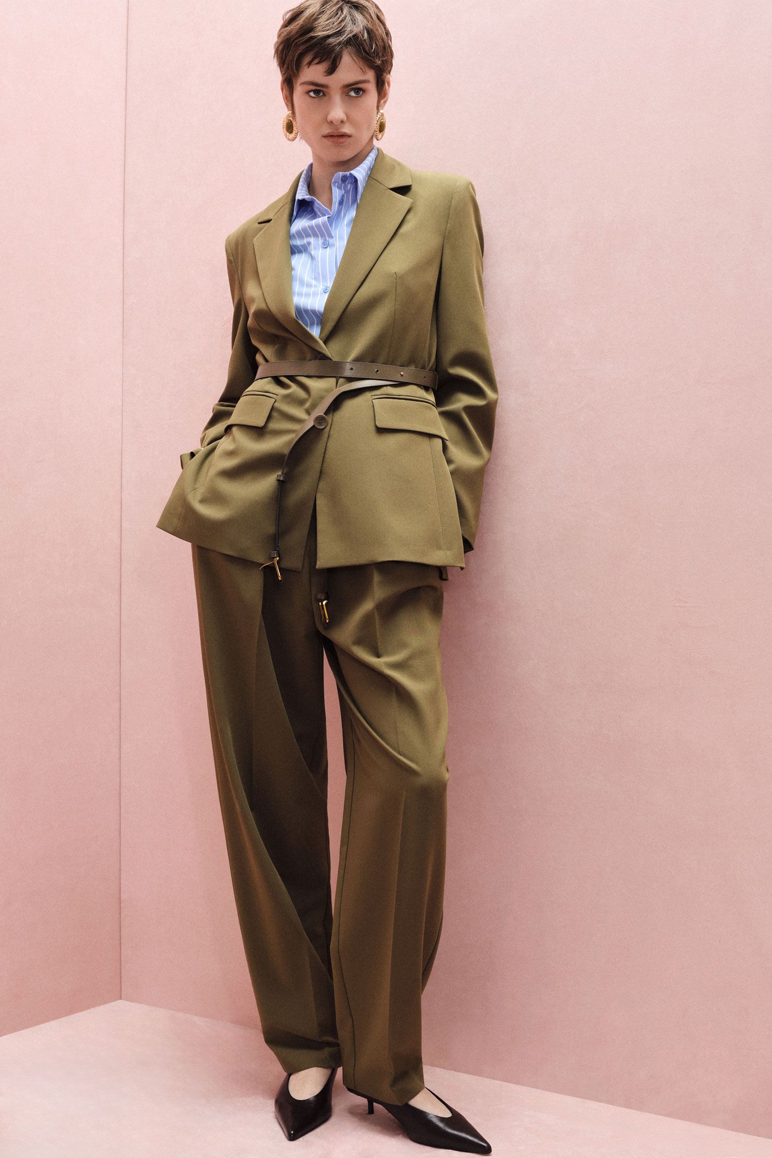 Pantalone palazzo a vita alta con cintura