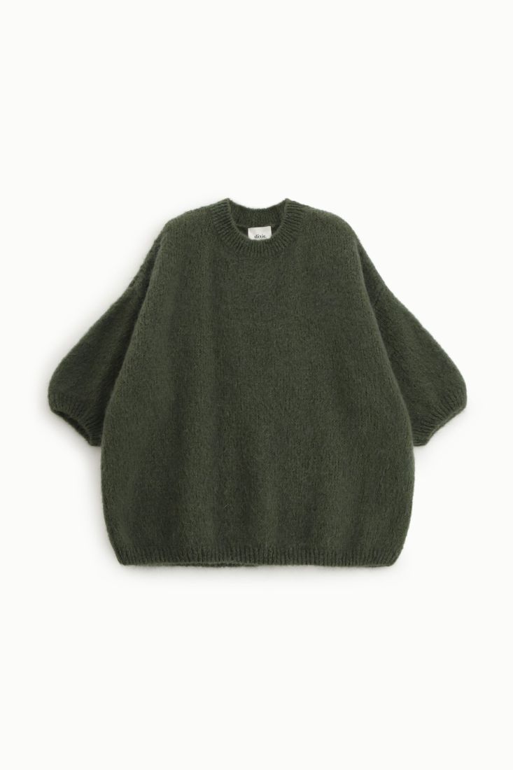 Maglione oversize girocollo maniche tre quarti