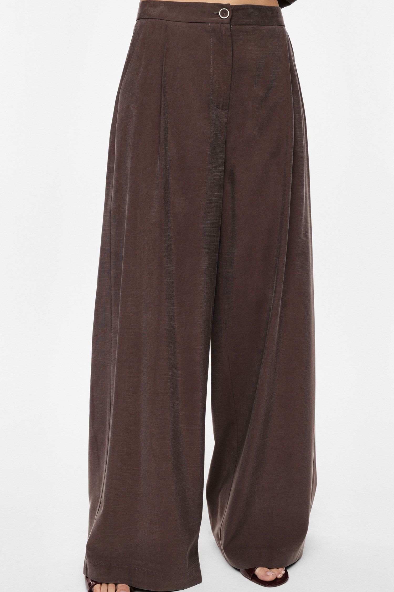 Pantaloni palazzo a vita alta con pinces