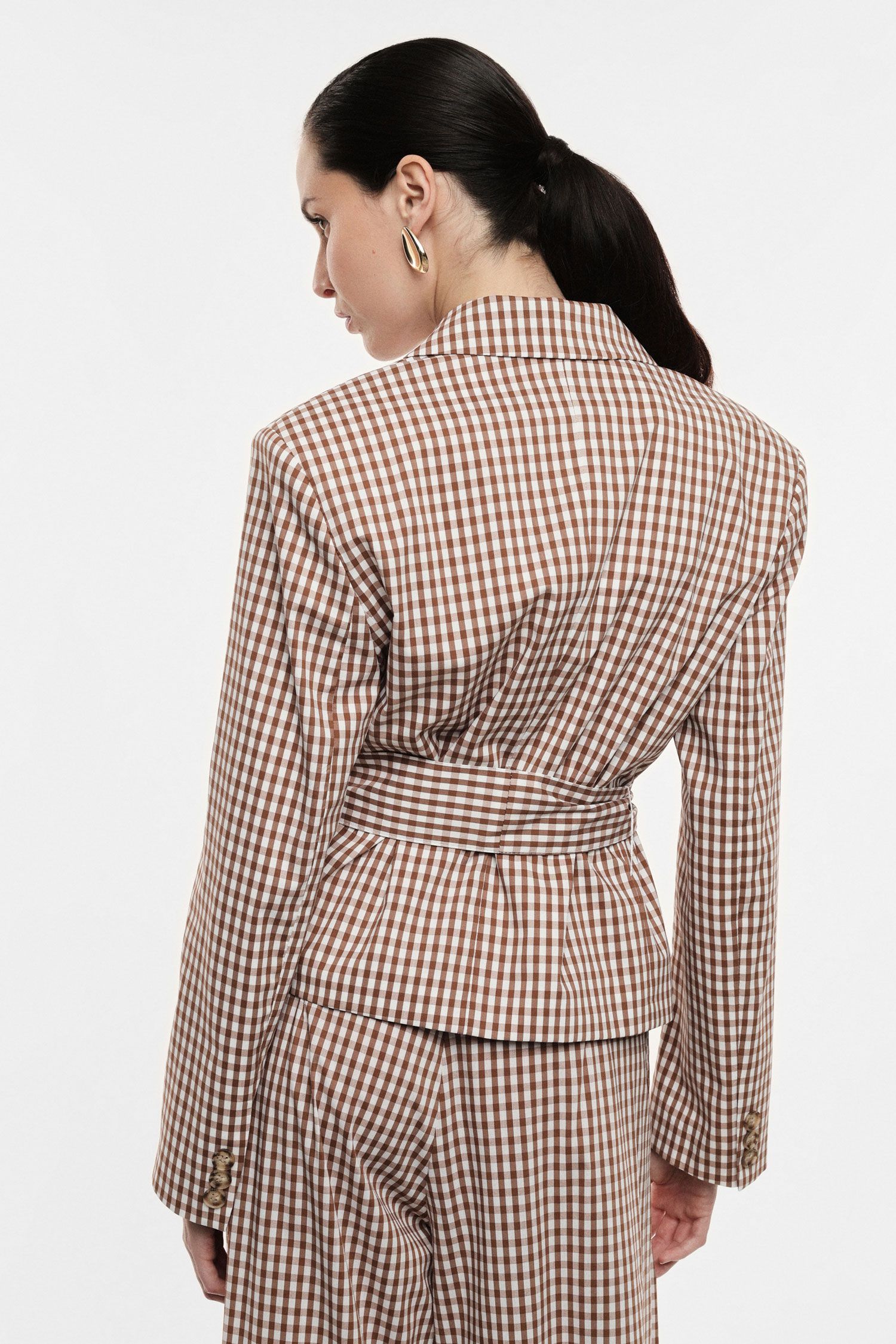Blazer doppiopetto a quadretti con cintura annodata