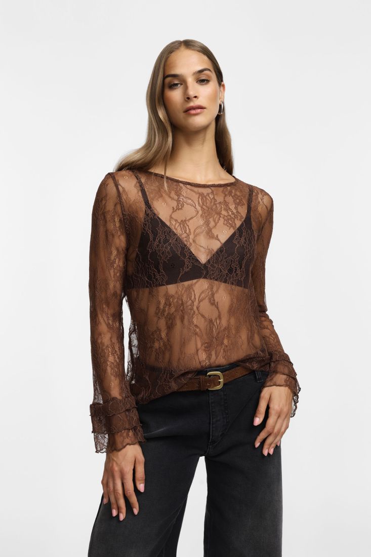 Top in pizzo con maniche lunghe