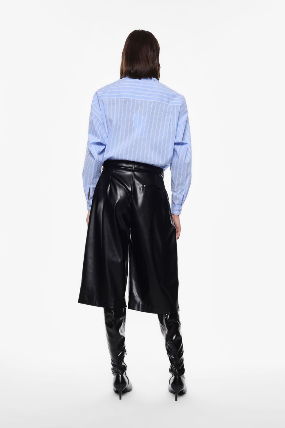 Shorts a gamba ampia lunghezza al ginocchio