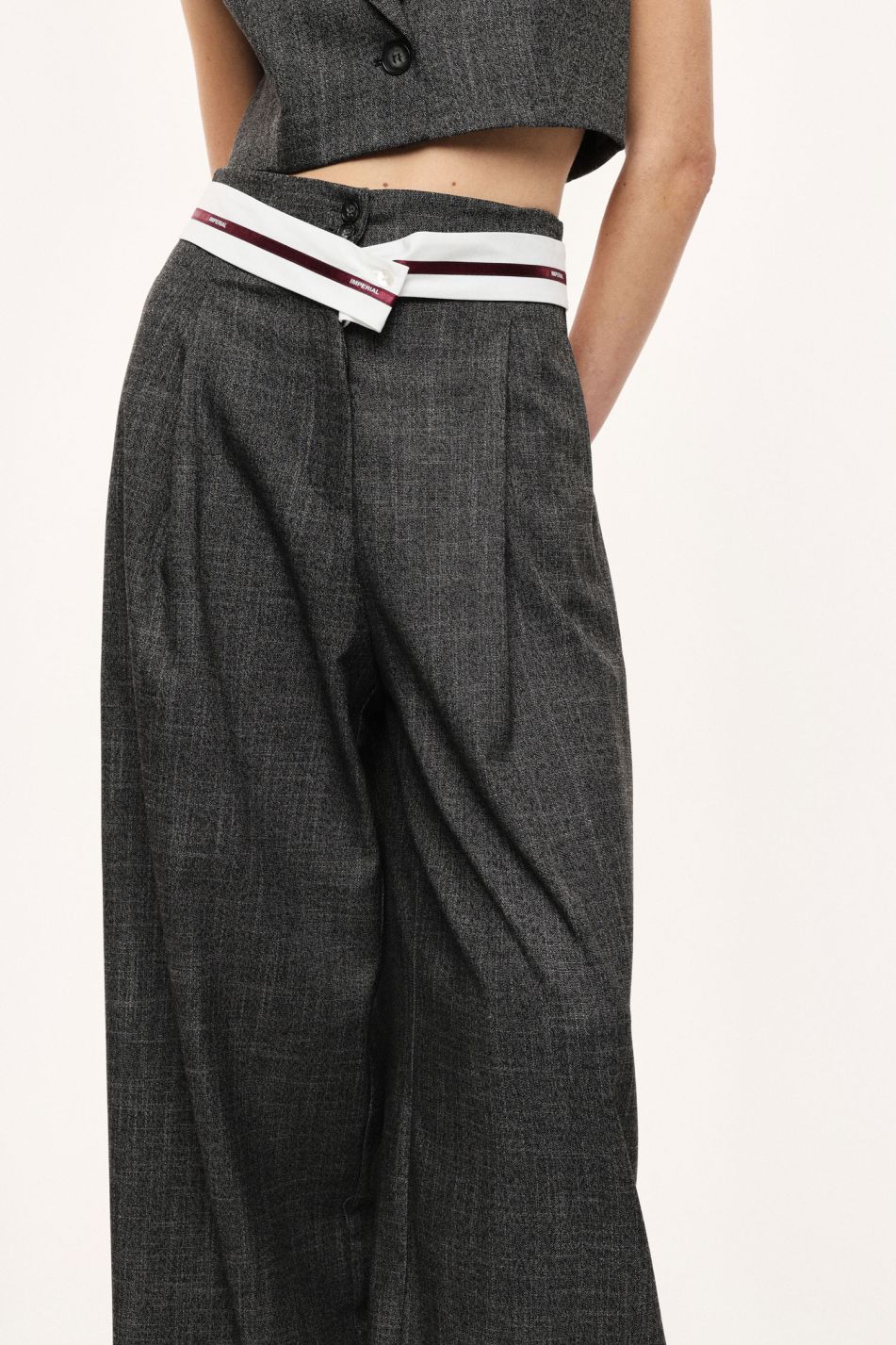 Pantaloni palazzo a vita alta con cintura intrecciata