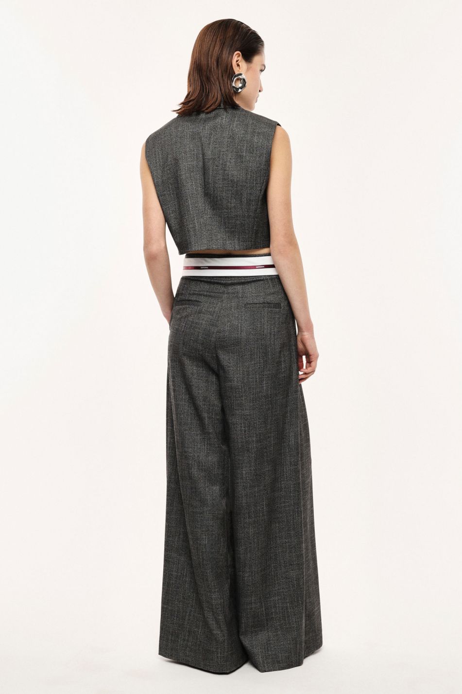 Pantaloni palazzo a vita alta con cintura intrecciata