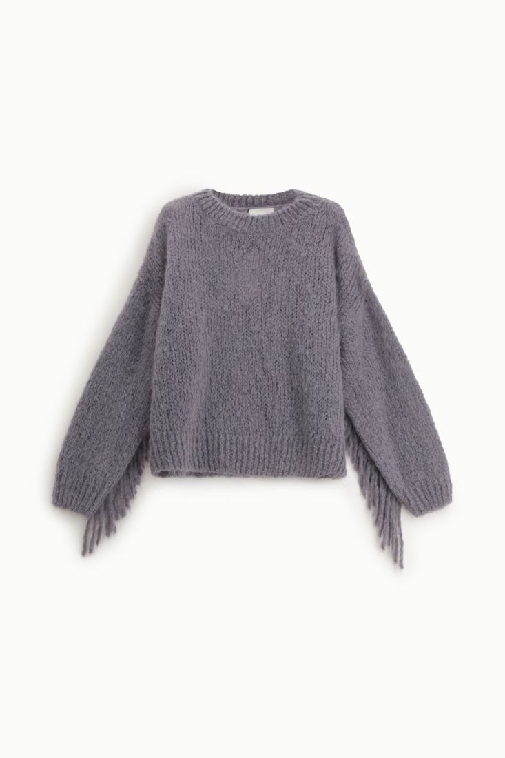 Maglione girocollo con frange sulle maniche