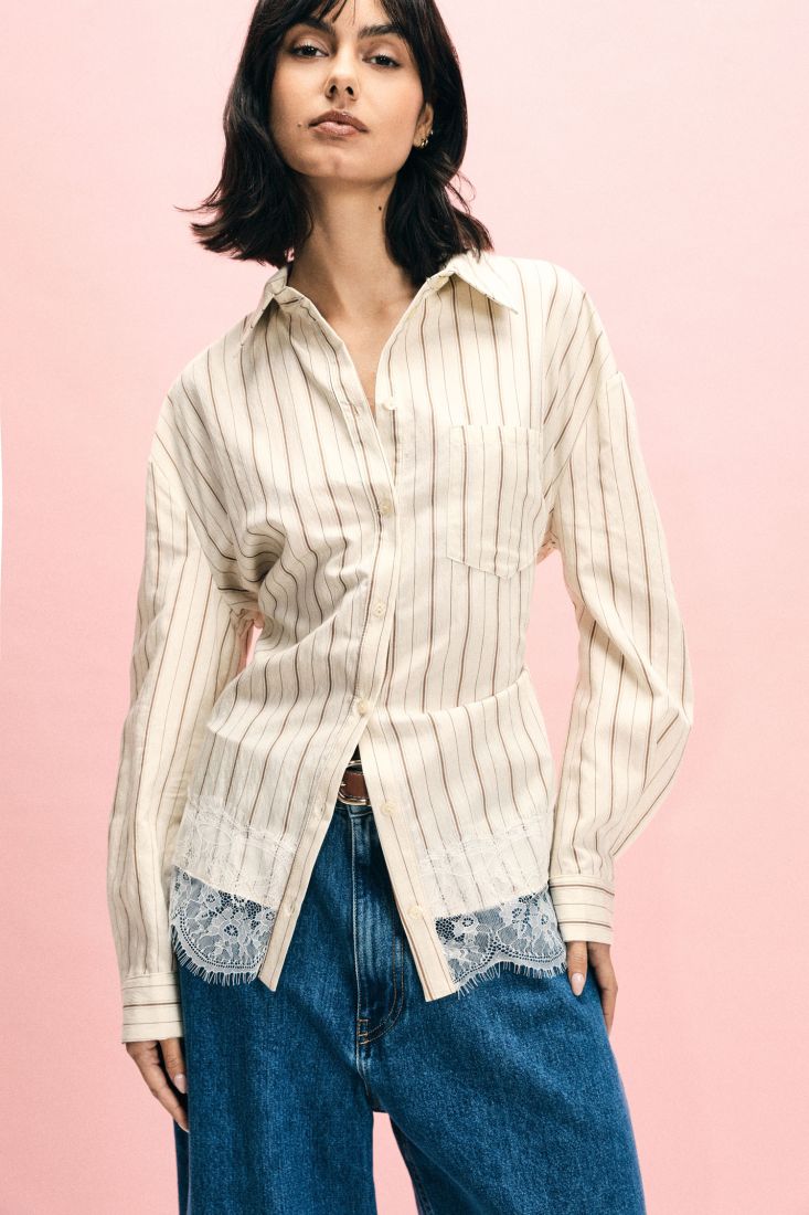 Shirt a righe con dettaglio pizzo sul fondo