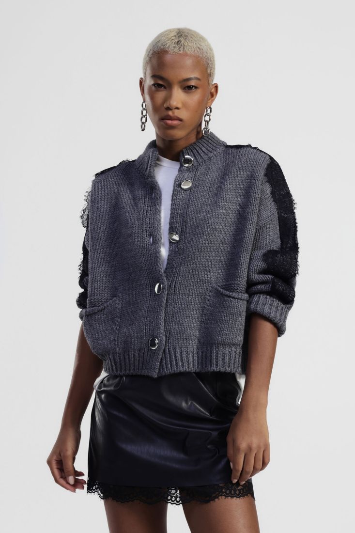 Cardigan corto con collo polo e inserti pizzo