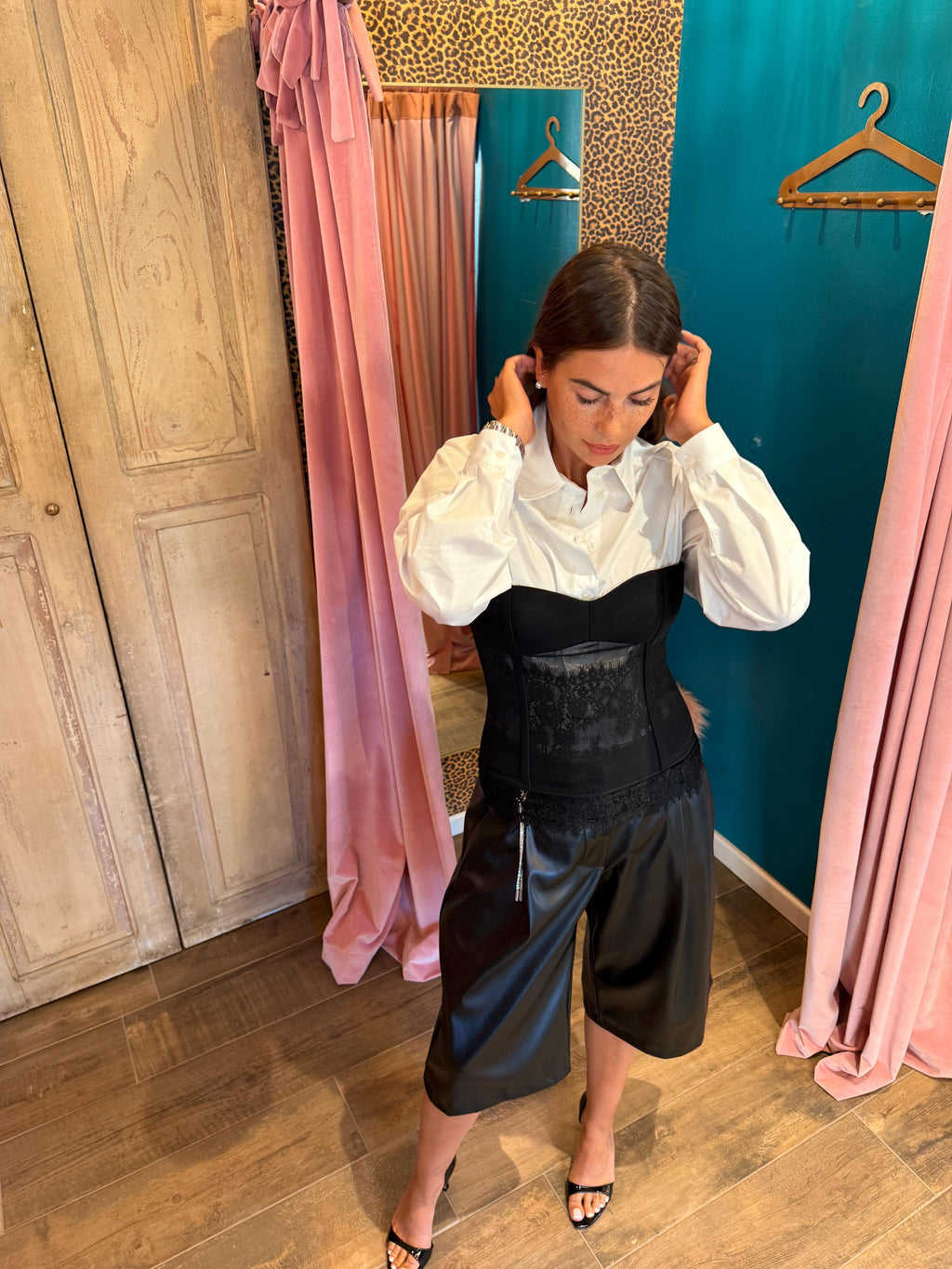 Top con scollatura a cuore