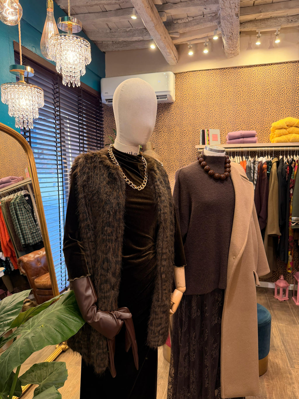 Eco-fur gilet con regular fit