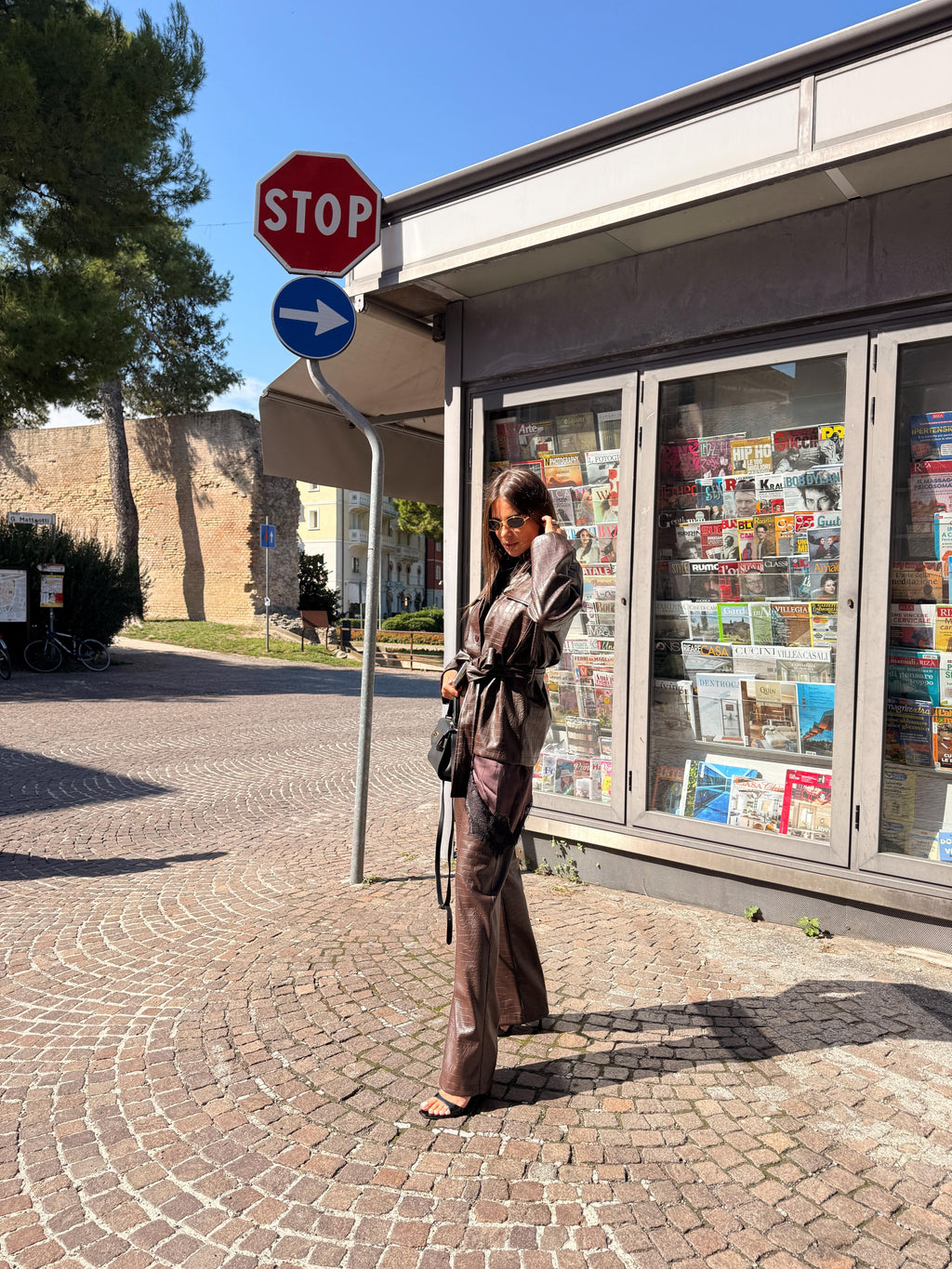 Pantalone effetto coccodrillo