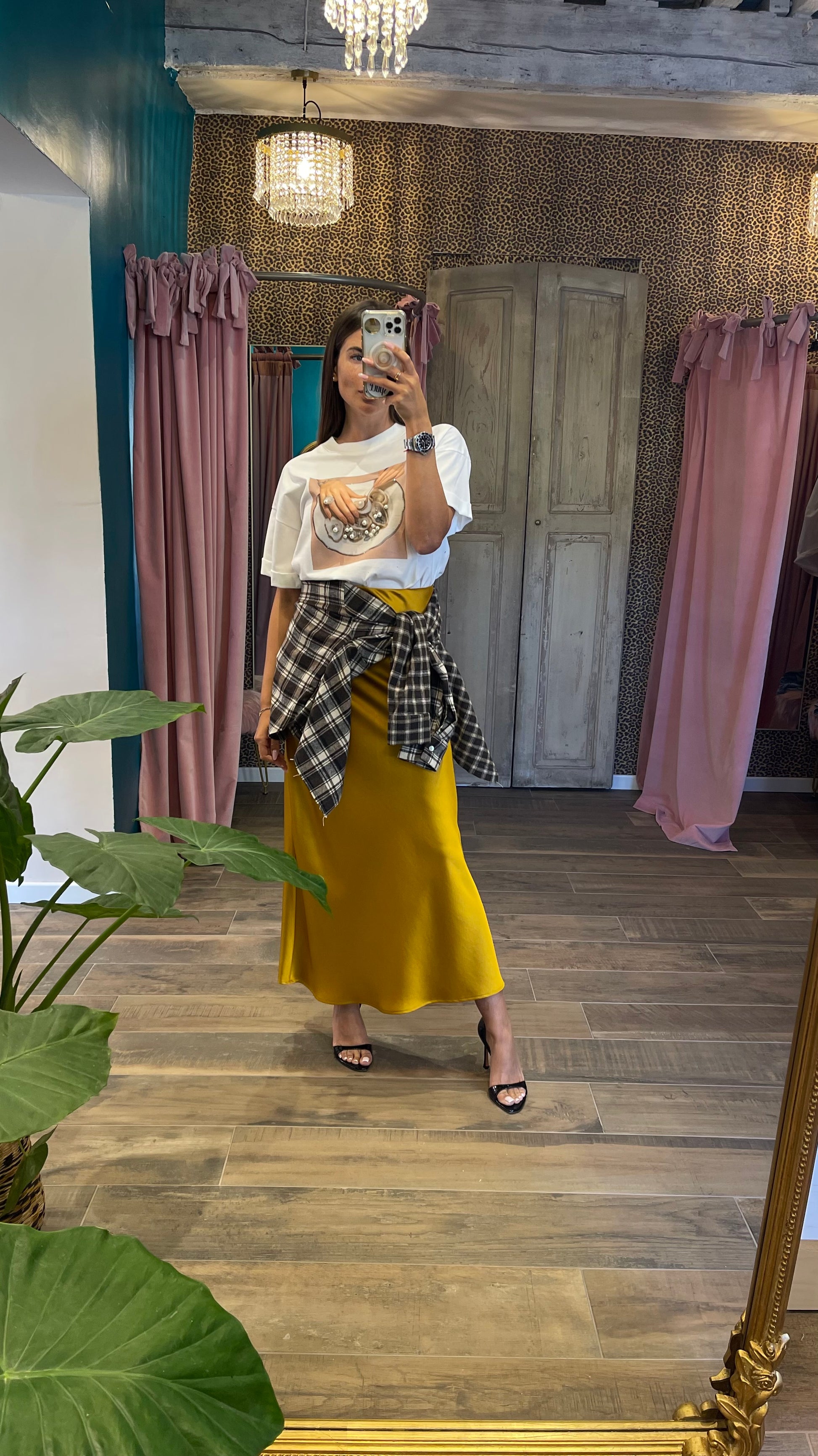 T-shirt girocollo ostriche con perline