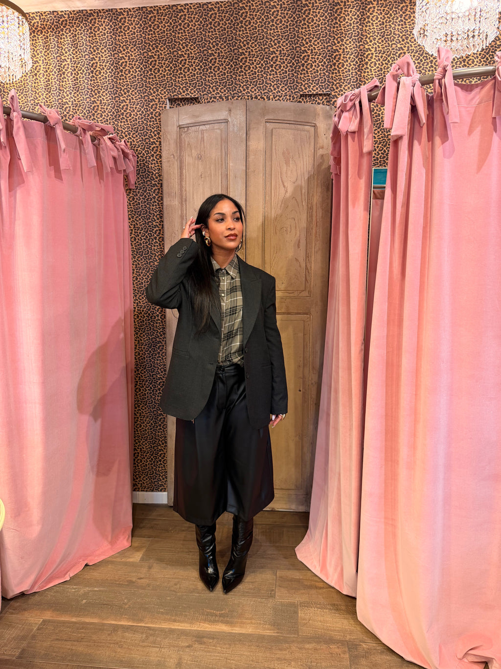 Blazer regular fit con abbottonatura a due bottoni