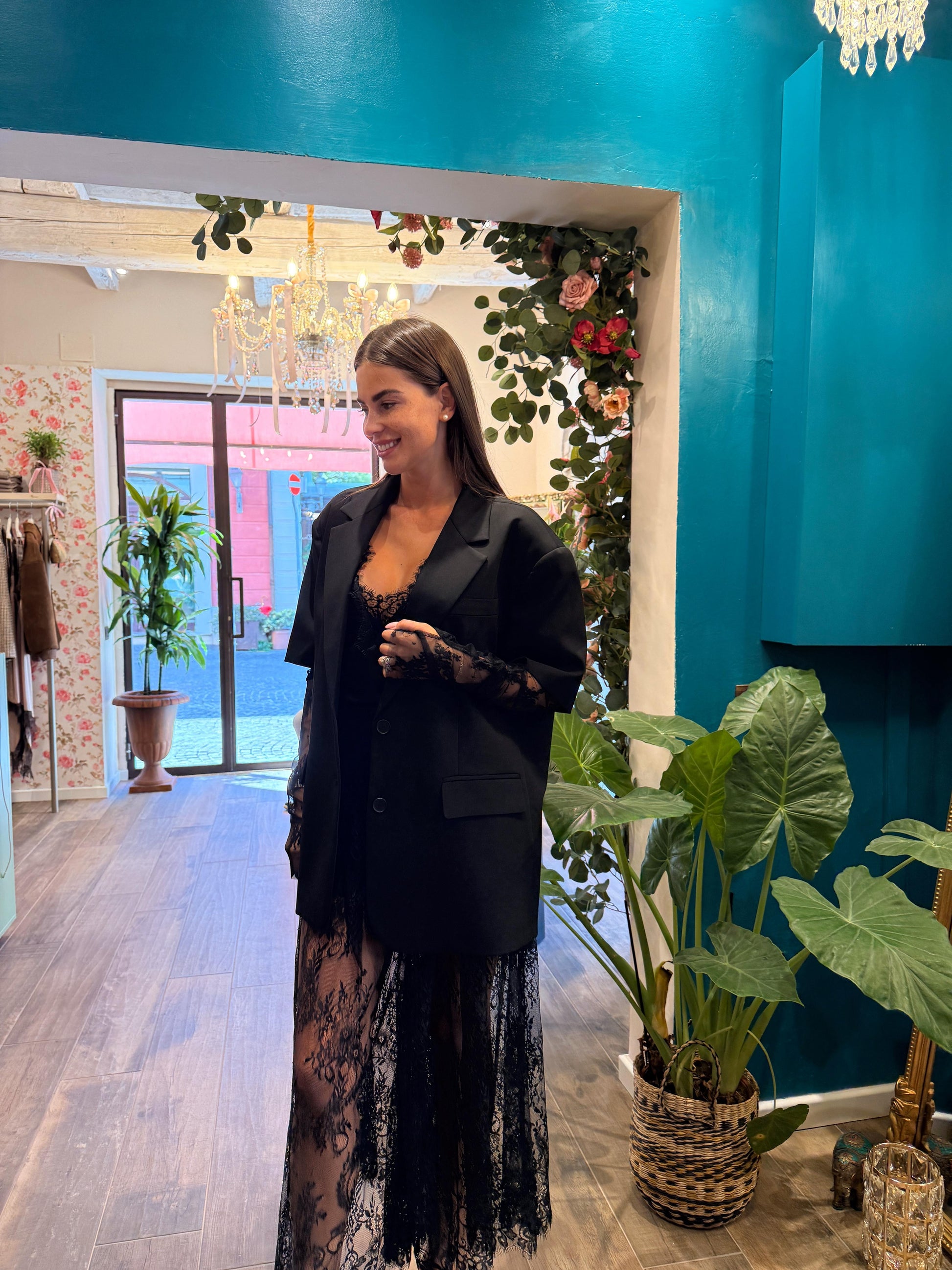 Blazer oversize a maniche corte con maniche in pizzo removibili