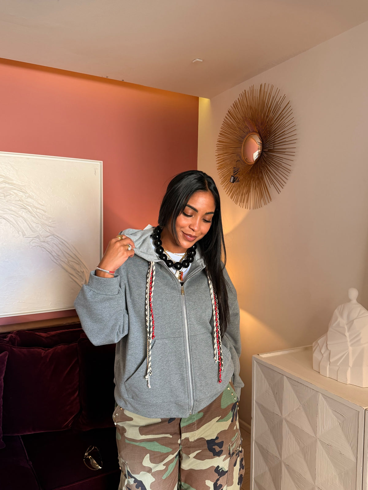 Felpa con cappuccio e zip, coulisse intrecciate