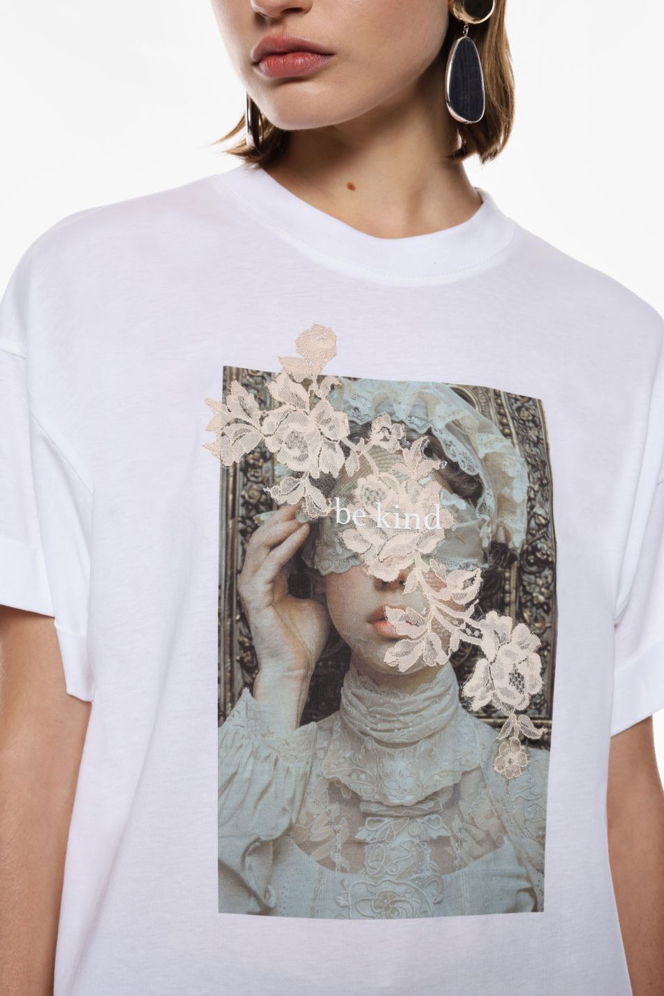 T-shirt girocollo Stampa floreale ￼