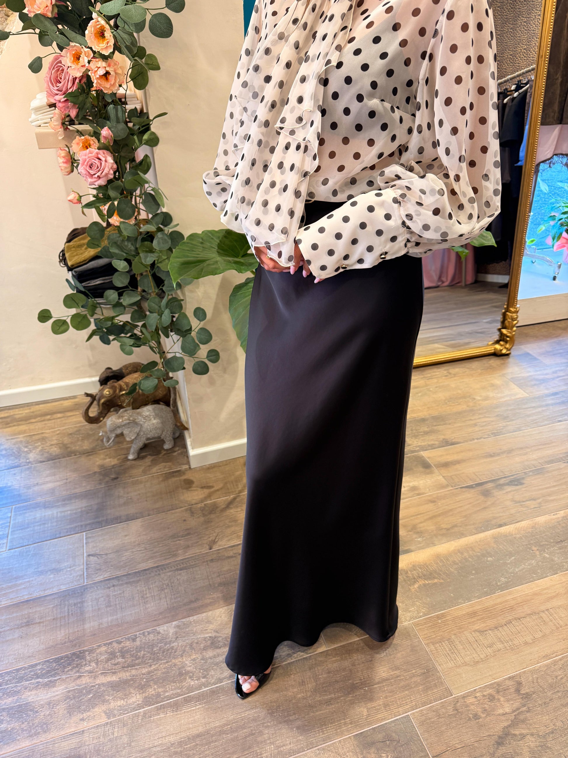 Gonna lunga a vita alta effetto satinato