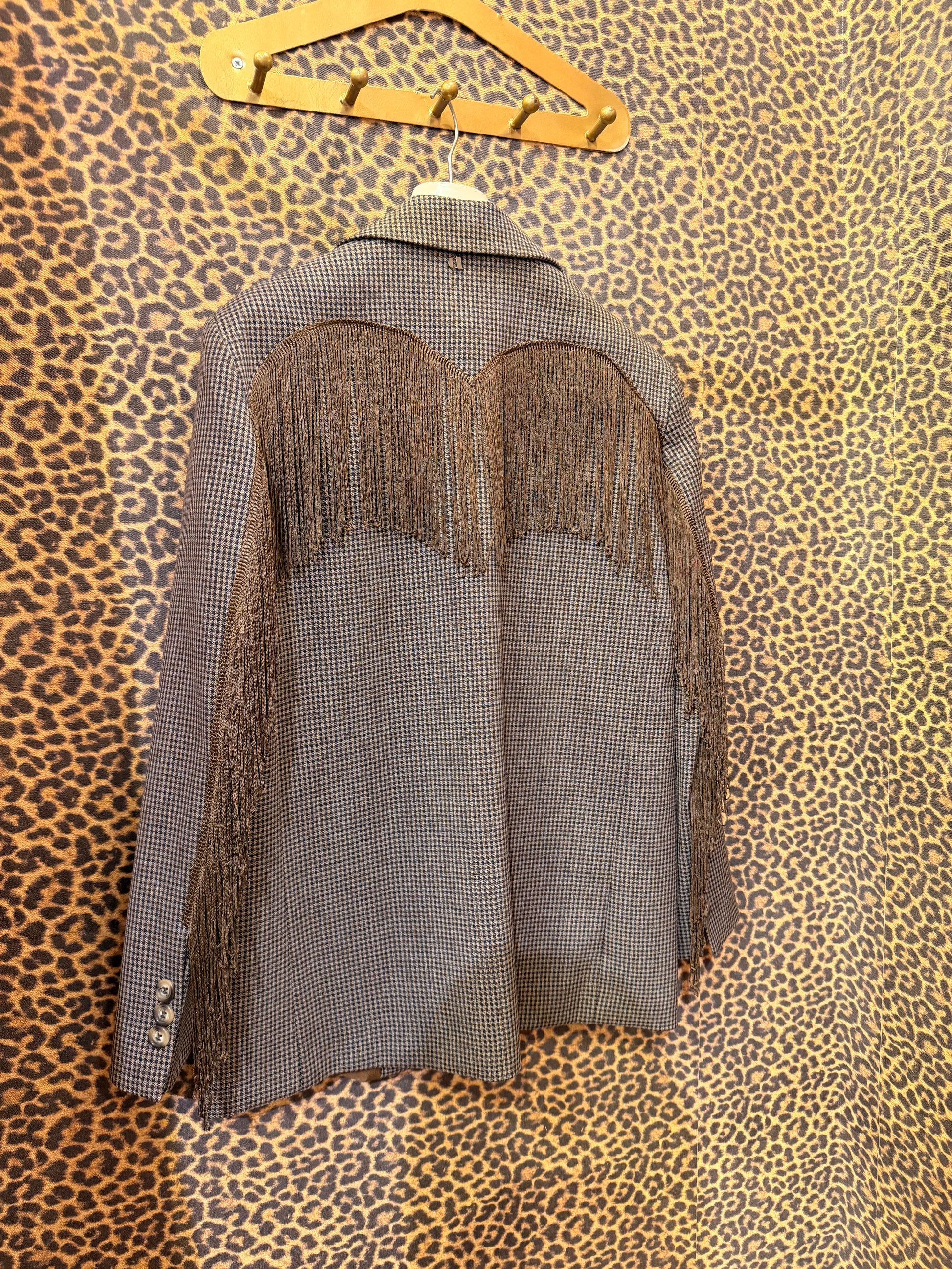 Blazer fantasia micro-check con frange decorative