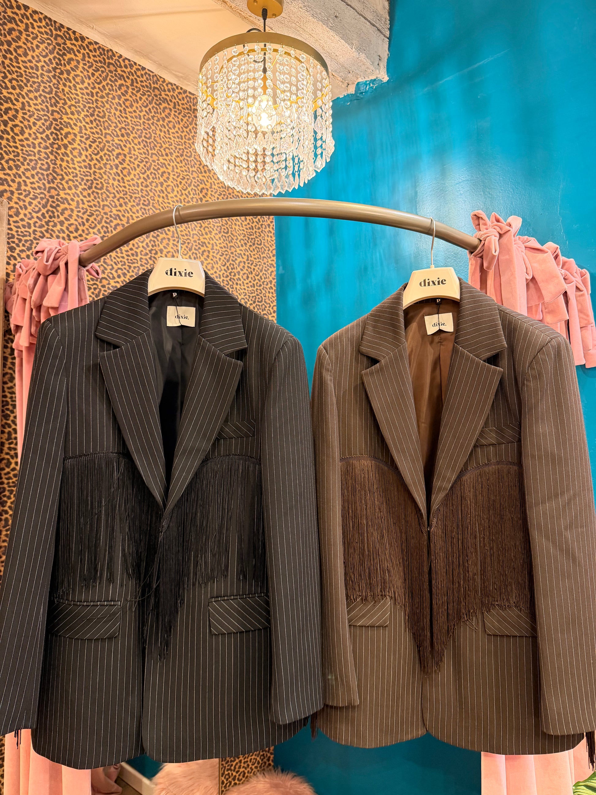 Blazer gessato con frange decorative