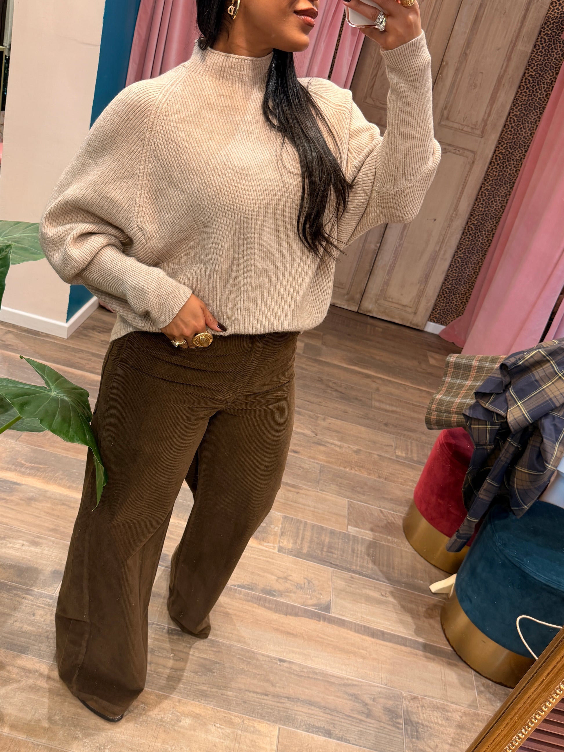 Pantaloni palazzo vita alta con tasche