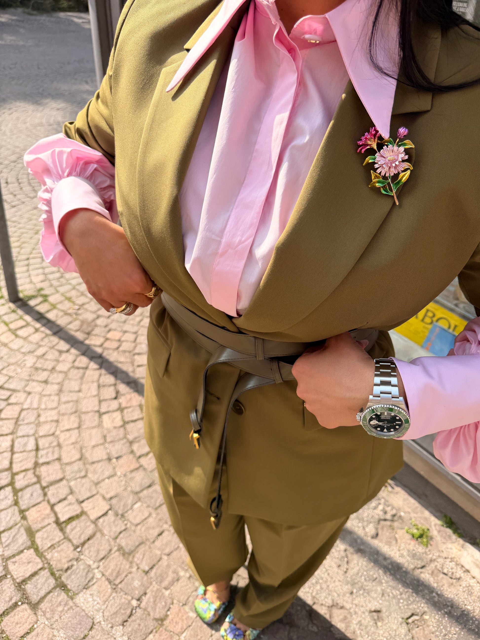 Camicia maniche ampie e colletto classico