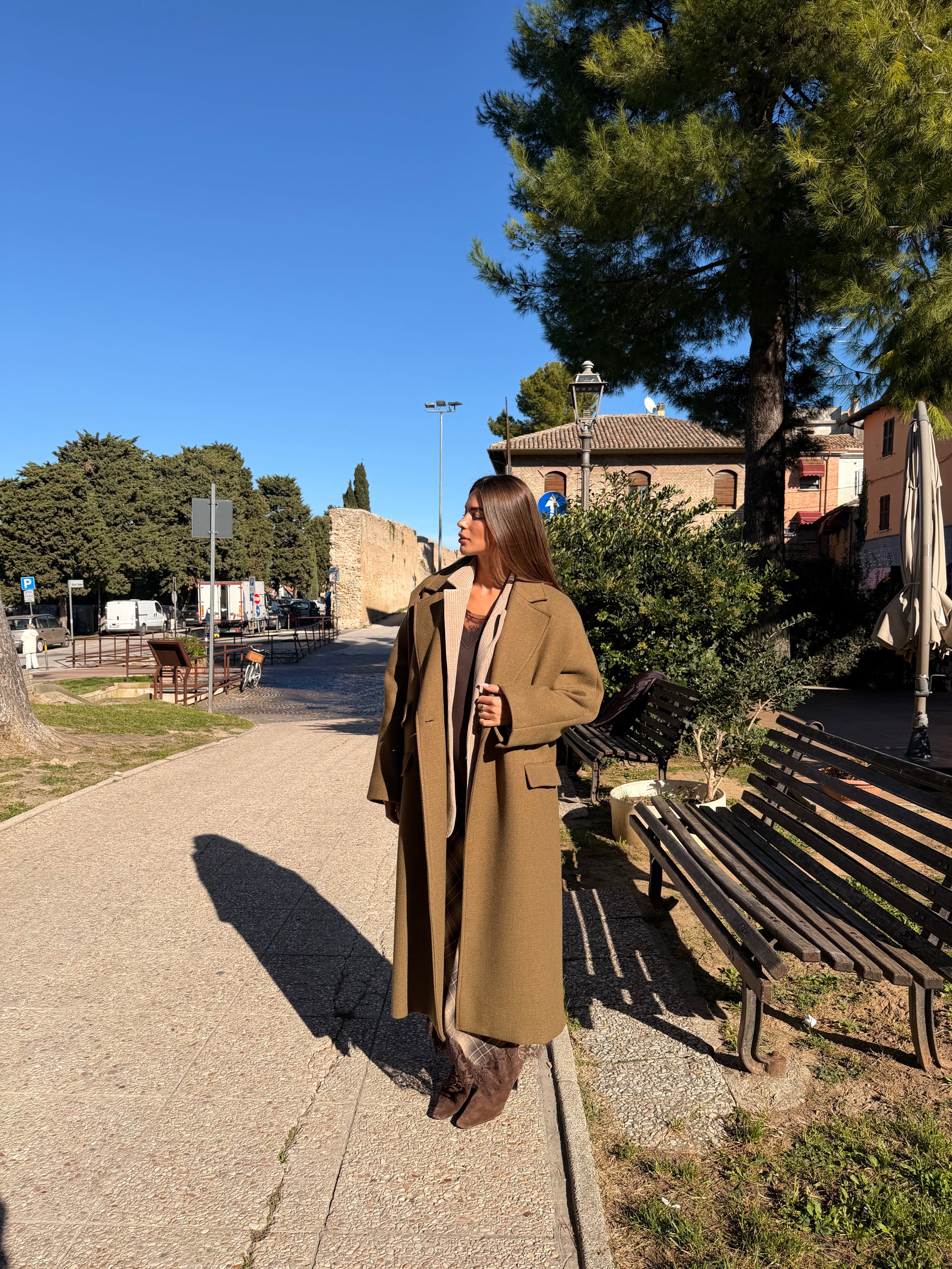 Cappotto over doppio petto con tasche laterali