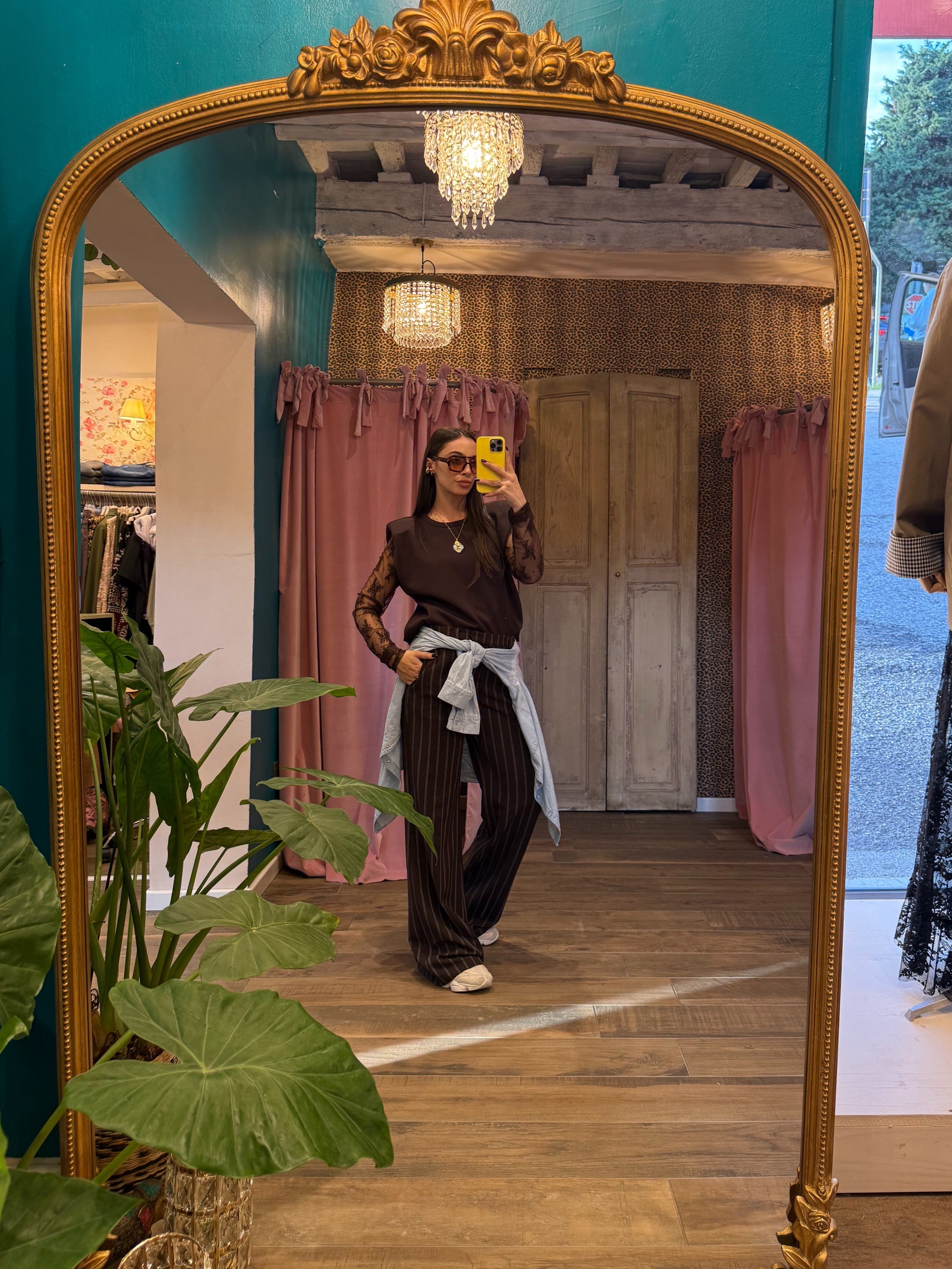 Pantalone flare gessato marrone