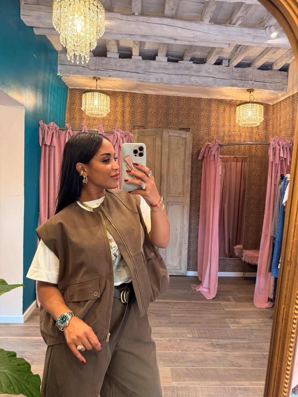 Gilet con zip e tasche anteriori