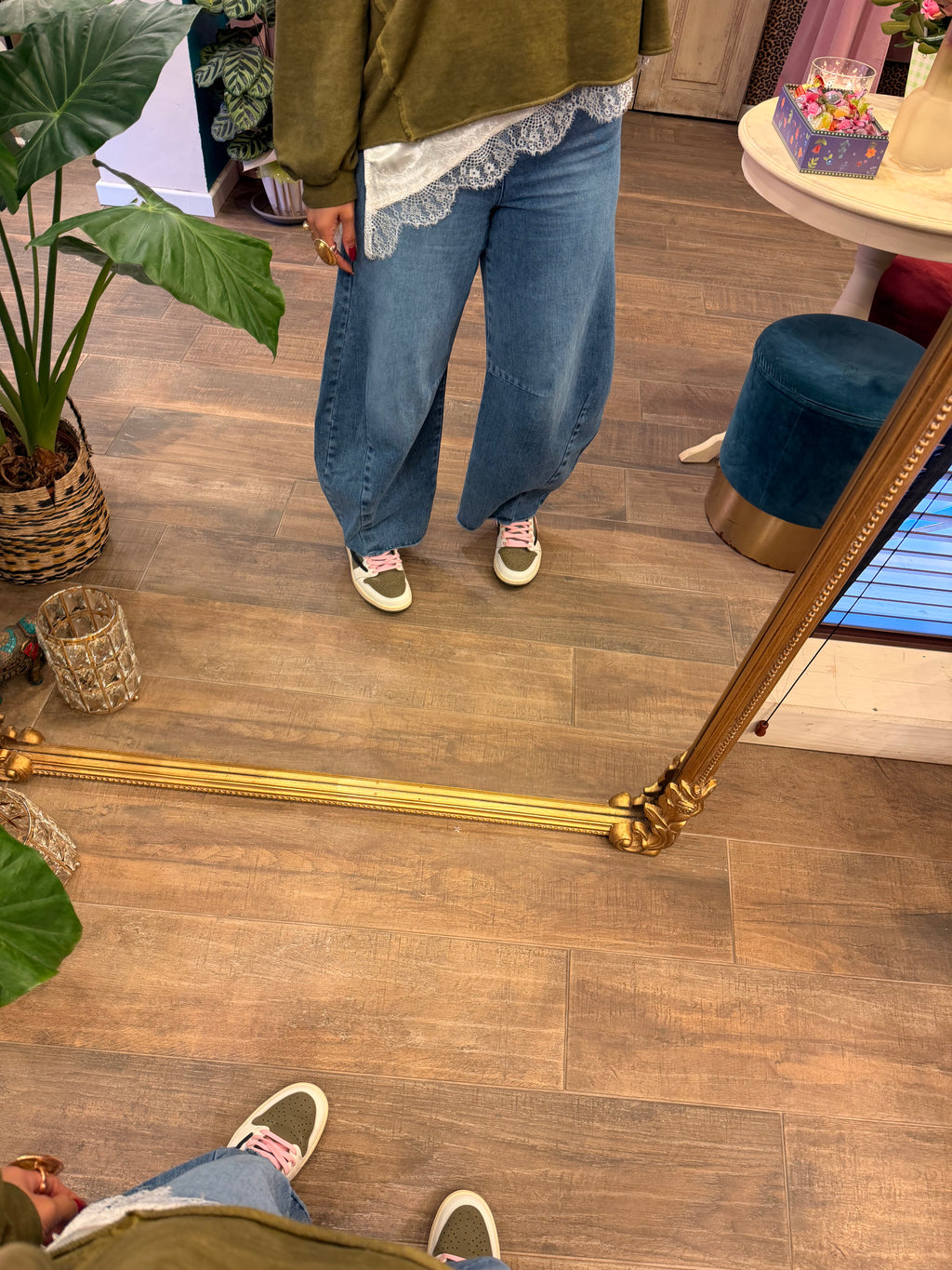 Jeans baloon fit vita alta orlo tagliato