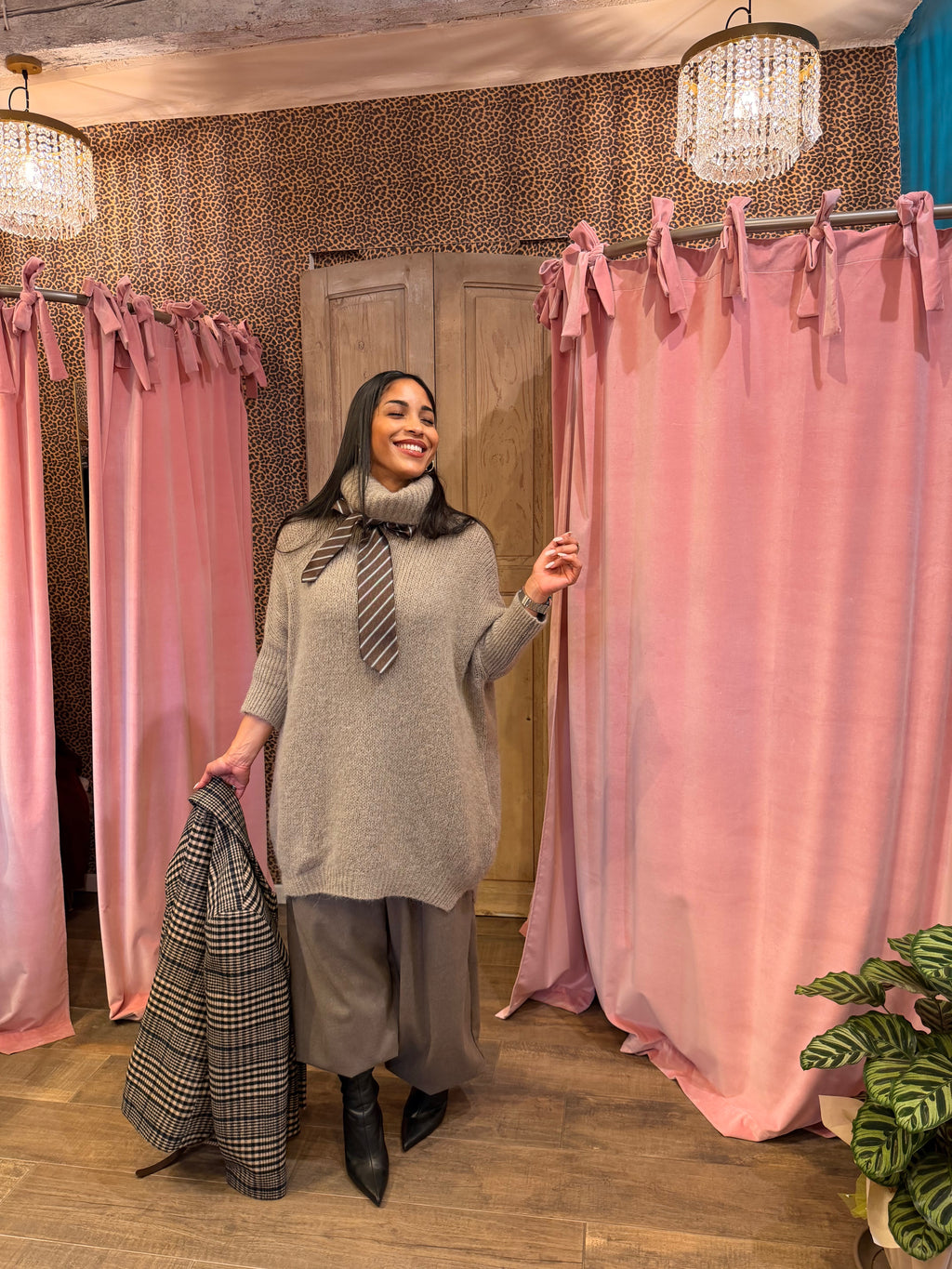 Pantaloni palazzo ampi fondo elastico