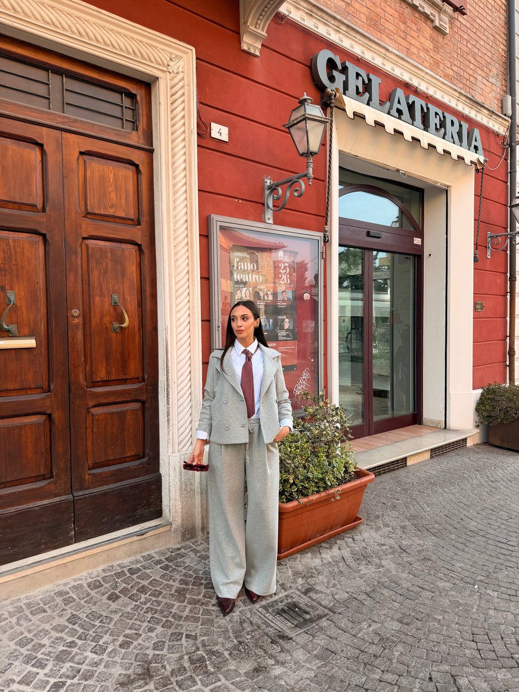 Pantaloni palazzo vita alta
