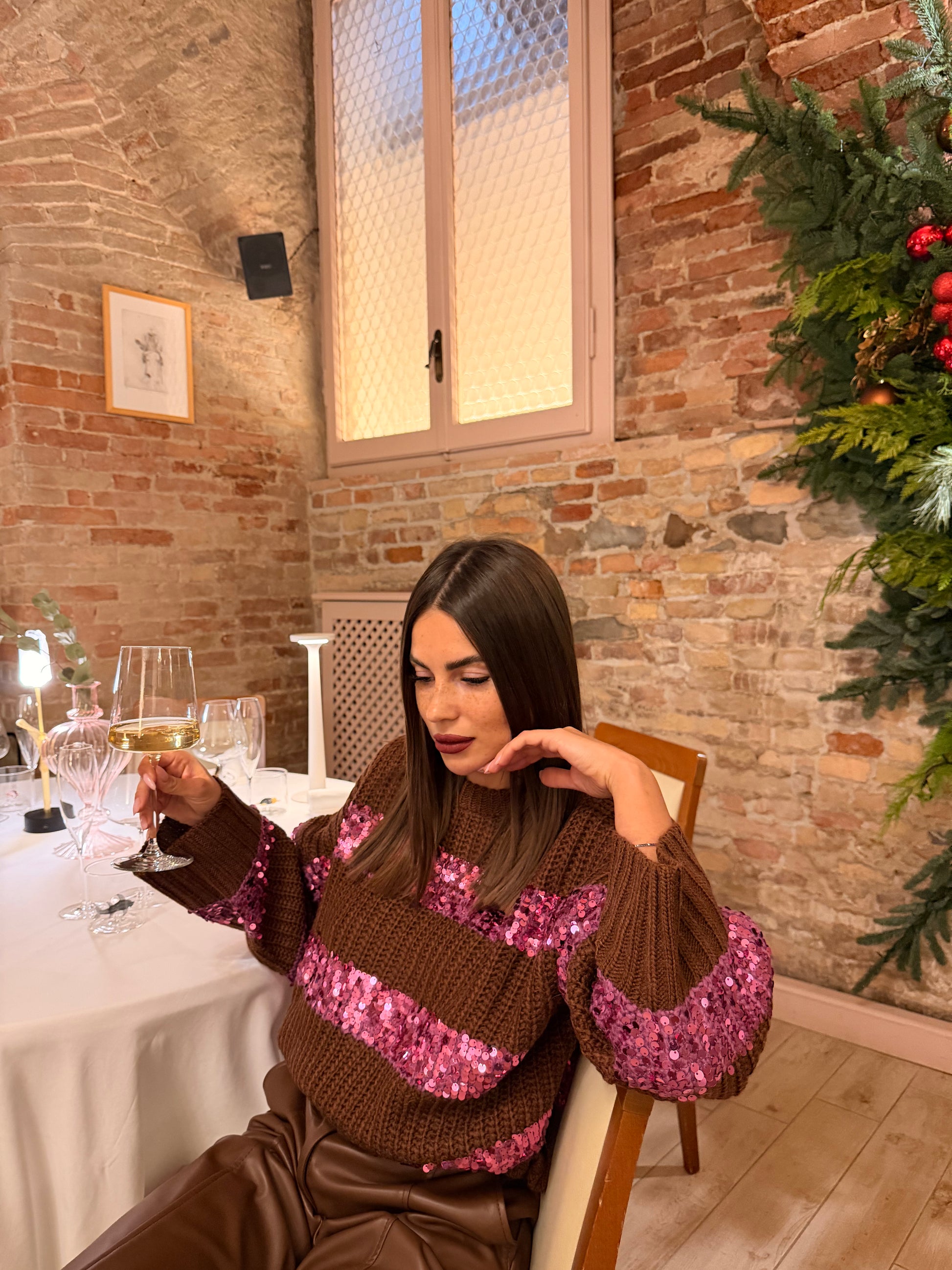 Maglione a righe con paillettes brillanti