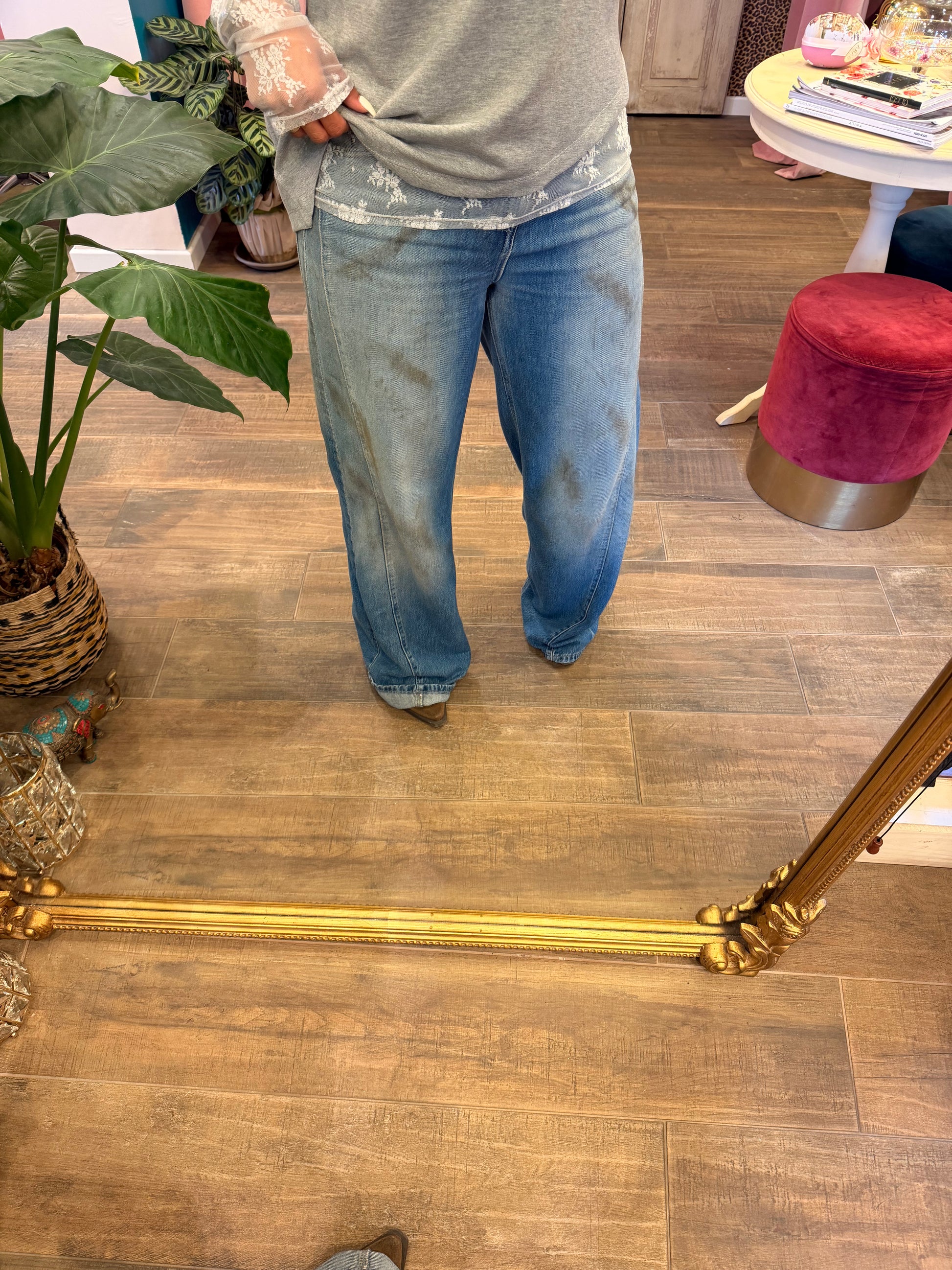 Jeans worker