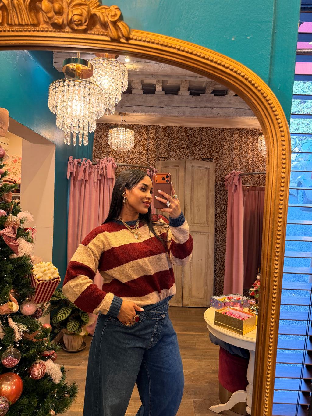 Maglione a righe girocollo