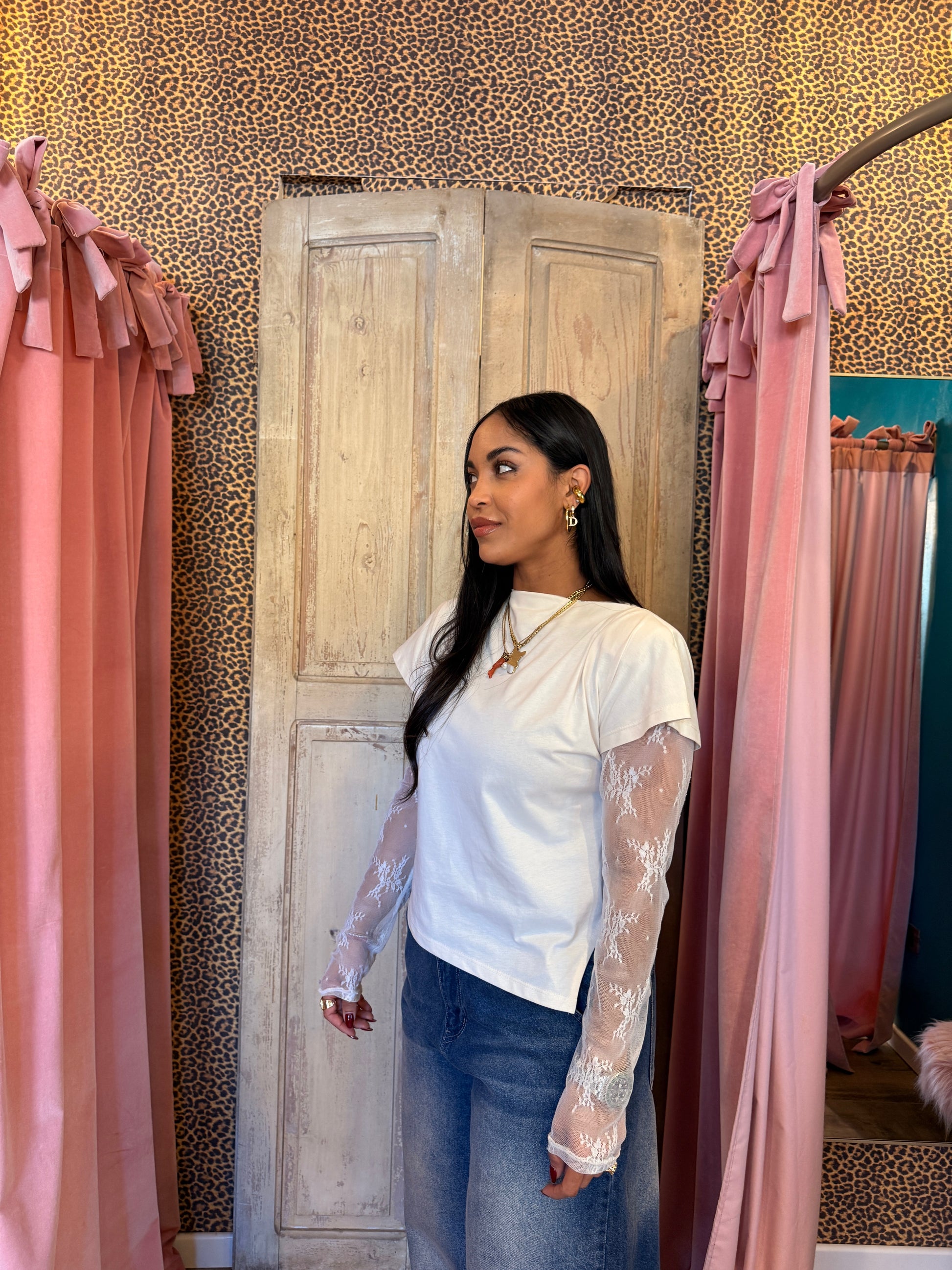 T-shirt a maniche lunghe con inserti in pizzo floreale