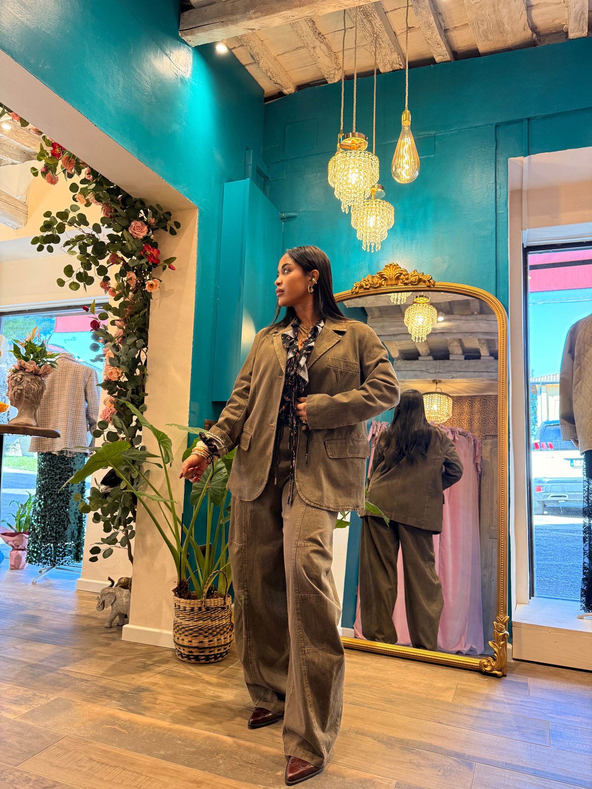 Pantaloni palazzo ampi con vita alta e coulisse