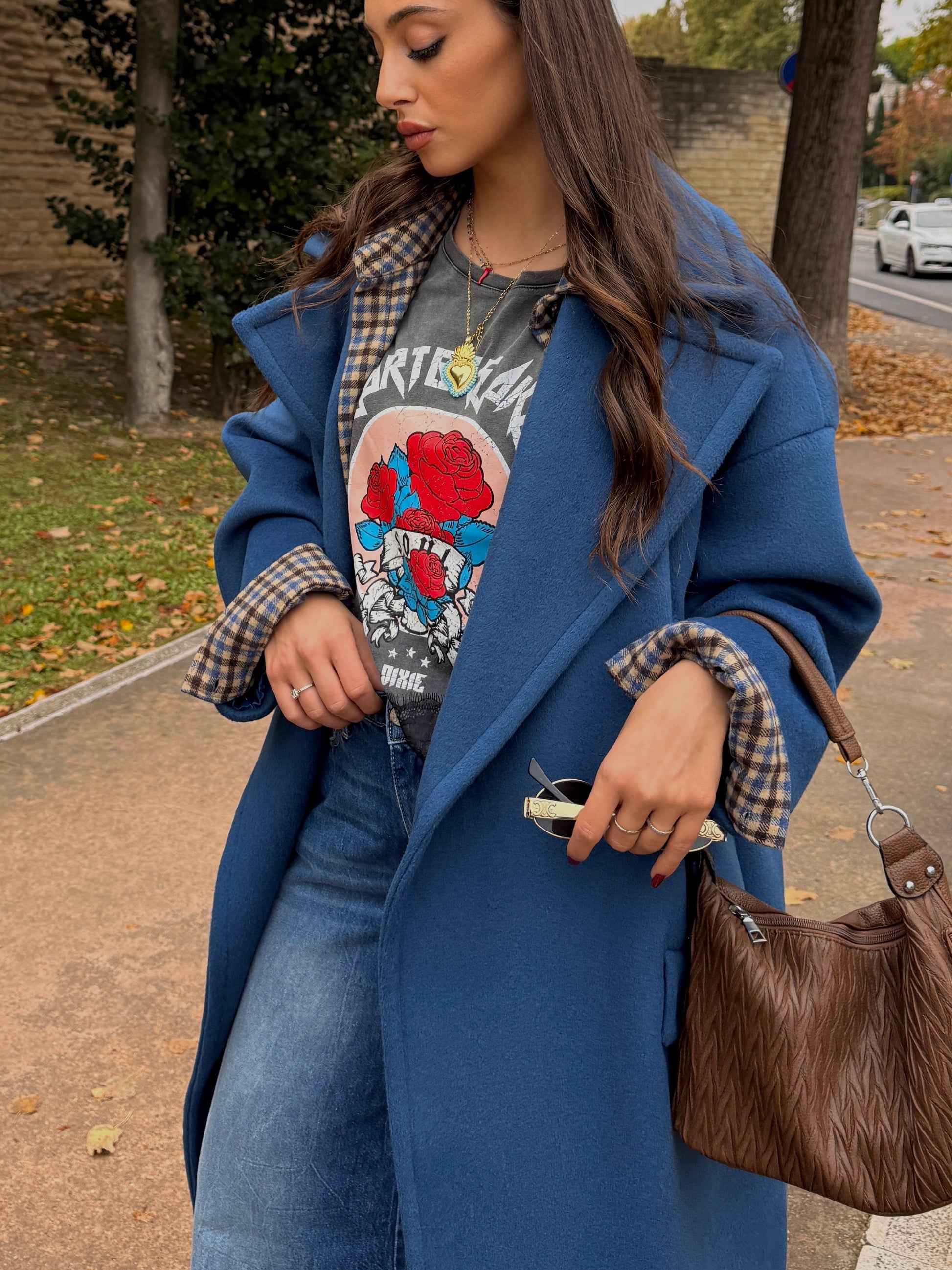 T-shirt cropped stampa rose con bordo in pizzo  SKU