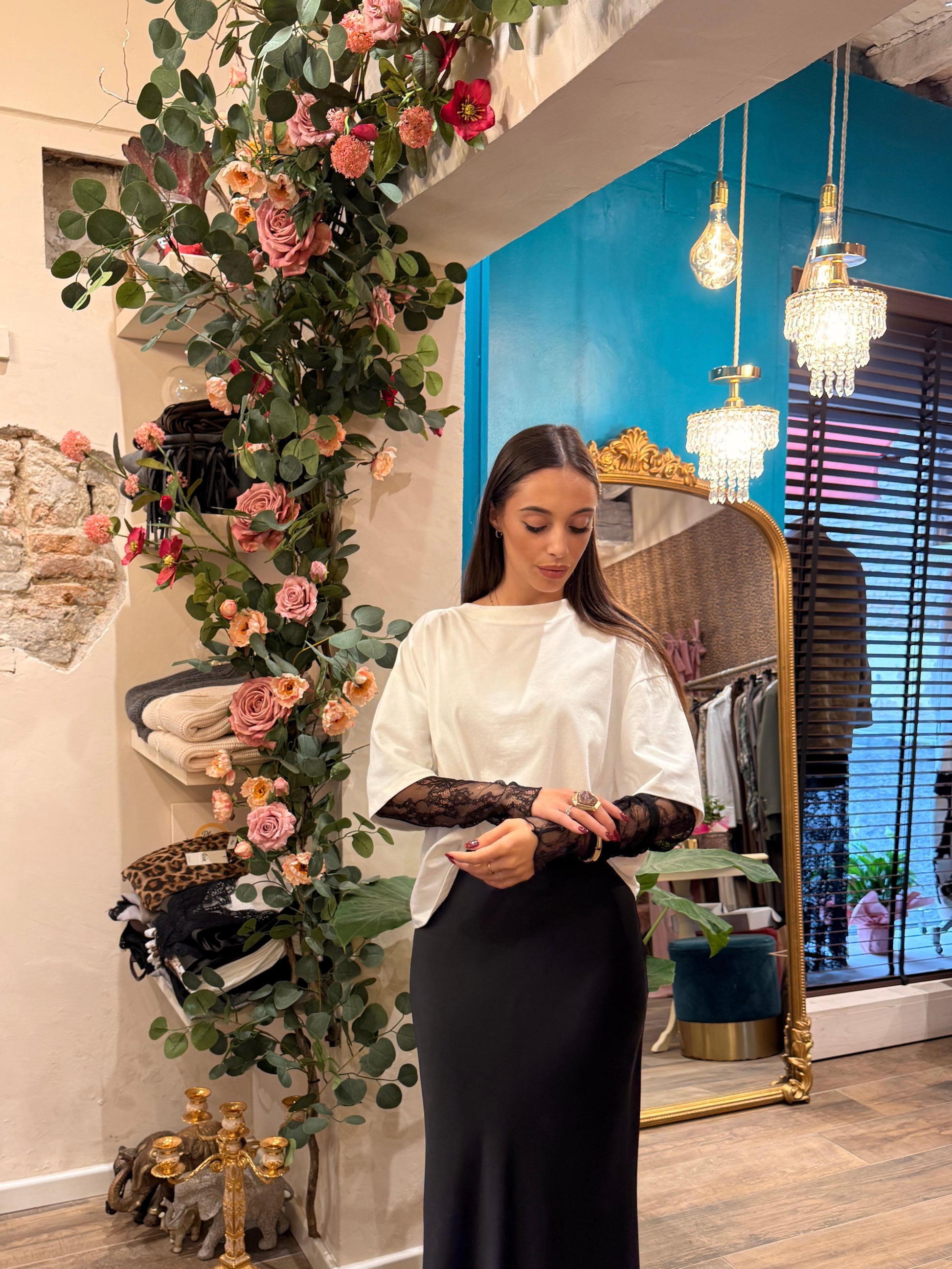 T-shirt a maniche lunghe con inserto in pizzo