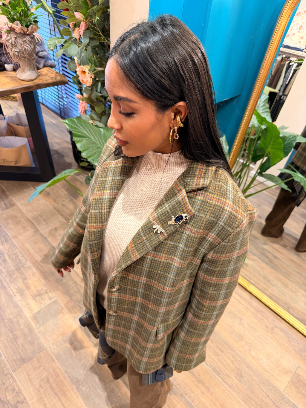 Blazer fantasia check con applicazioni gioiello