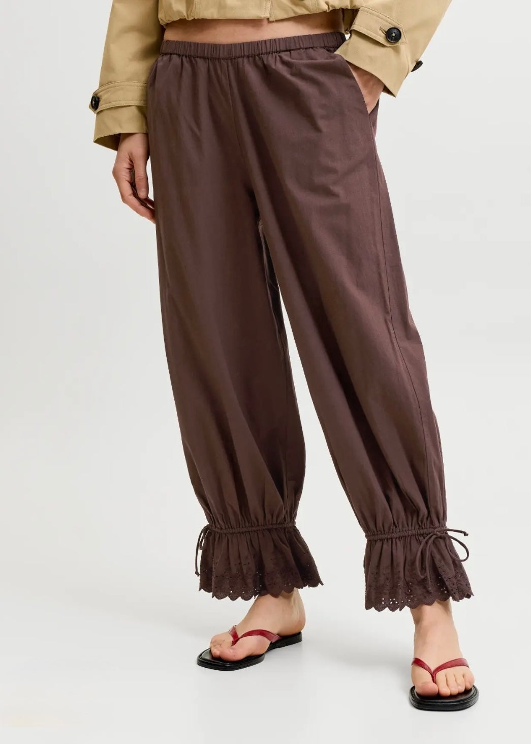 Pantaloni bloomer