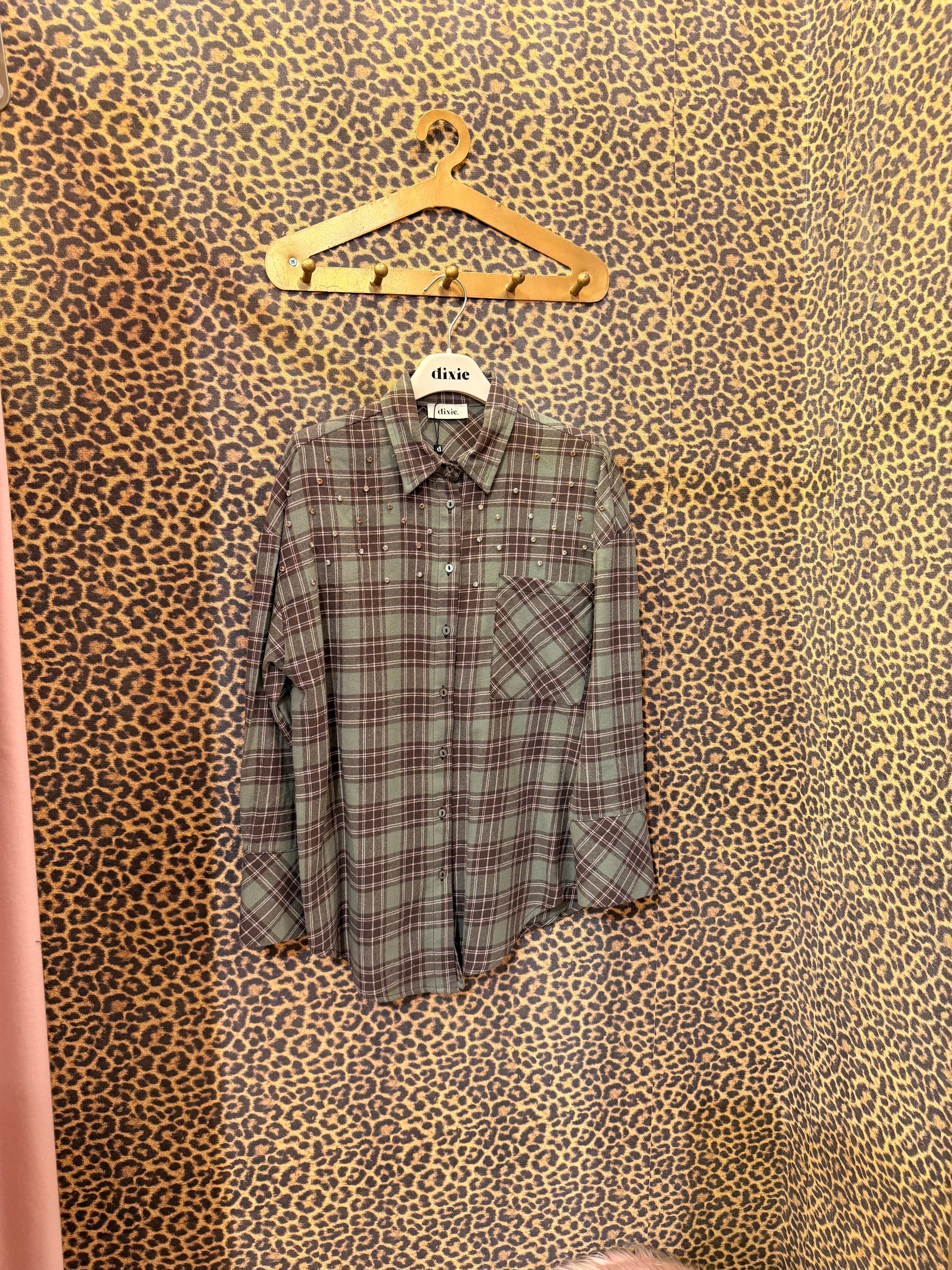 Camicia con applicazioni