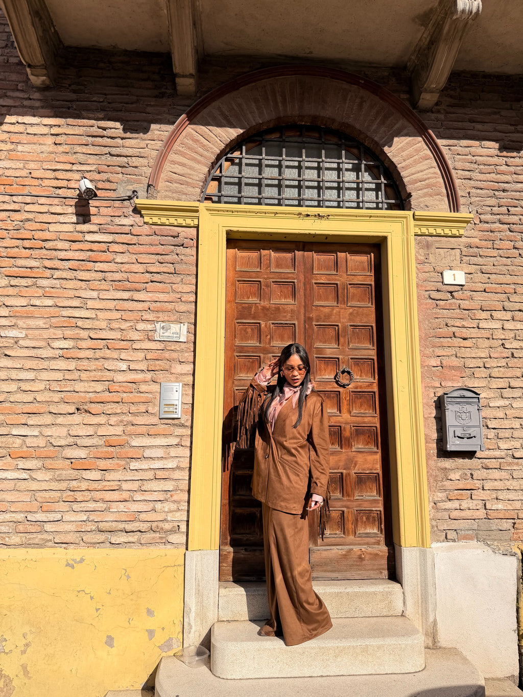 Giacca con frange oversize e tasche frontali
