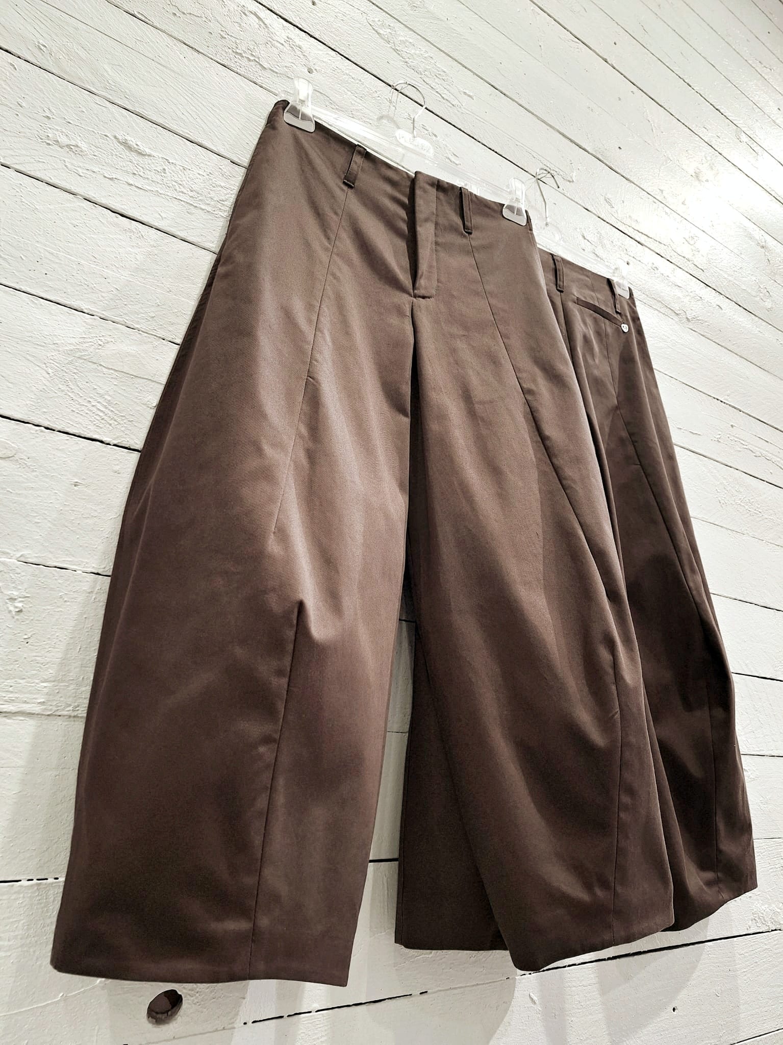 Pantalone barrel