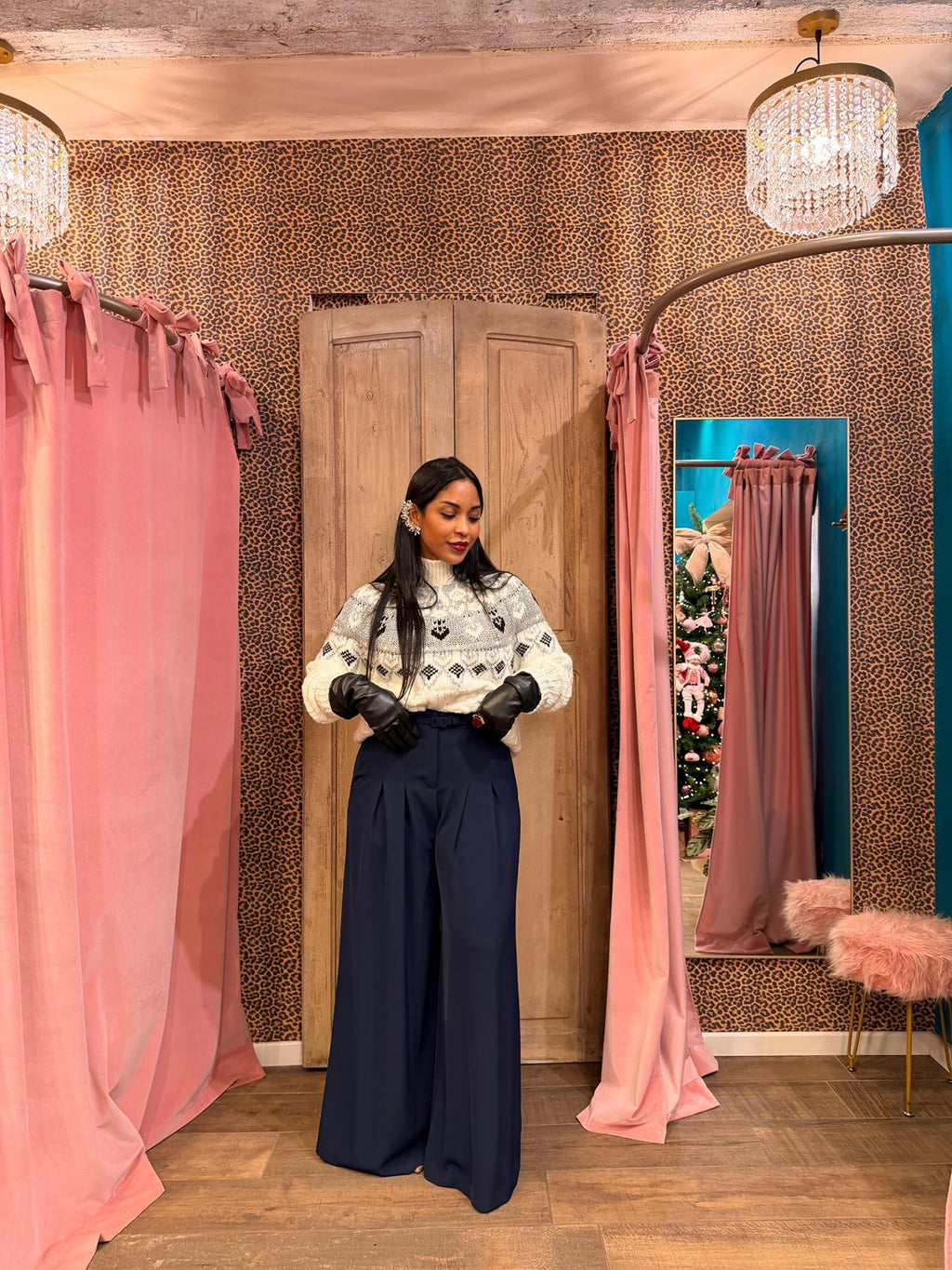 Pantaloni palazzo a vita alta con pinces